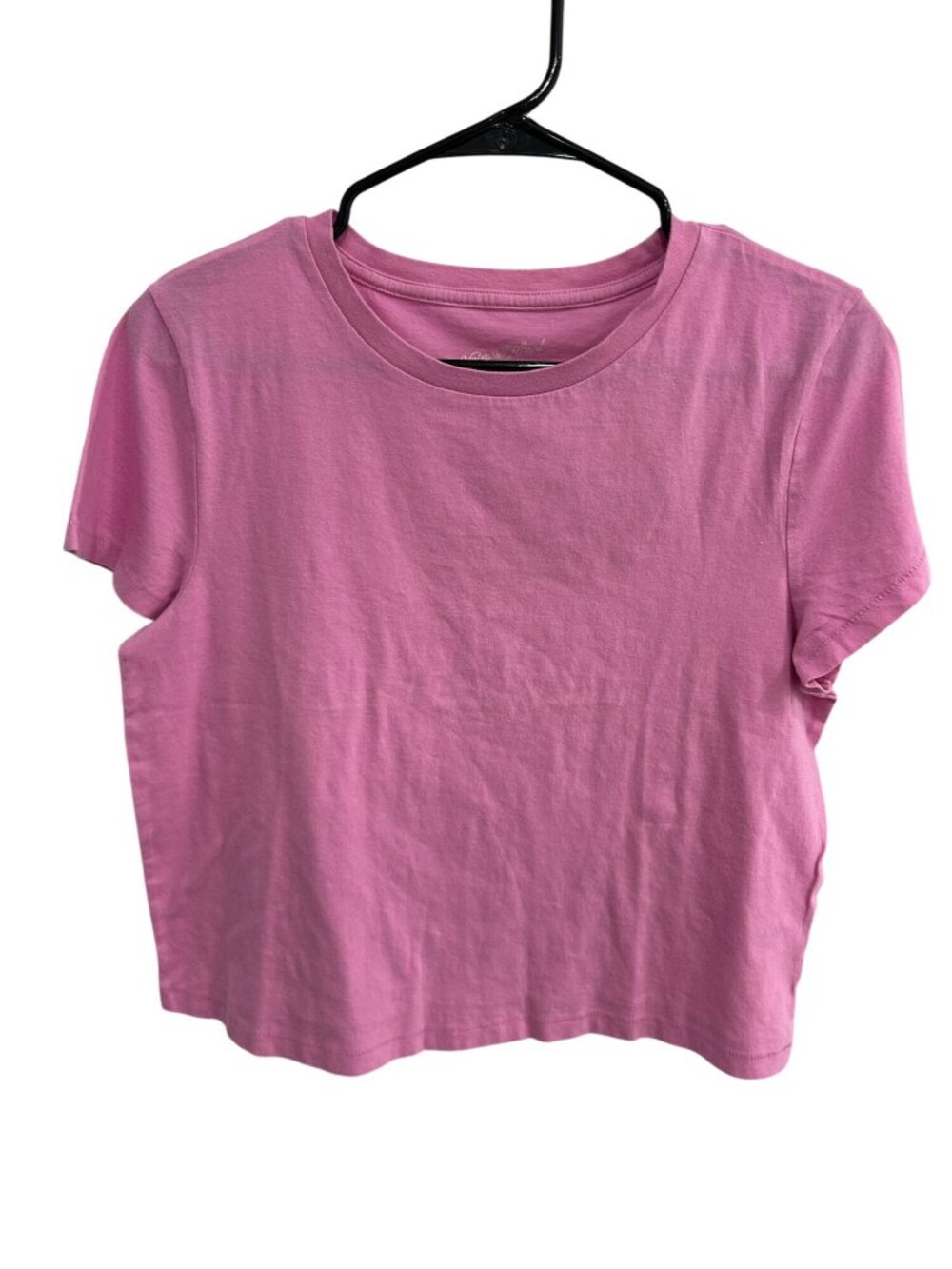 Universal Thread Medium Pink Shrunken Fit T-Shirt Minimalist Clean Girl NWT
